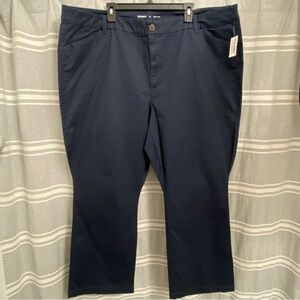 NWT OLD NAVY / Boot Cut Khaki Classic Navy Pants Size 26